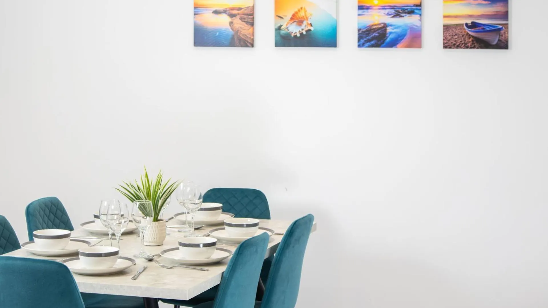 Central 2 Bed 2 Bath Apartment Near Brighton College, Beach, Hospital - Long Stay Offers Großbritannien