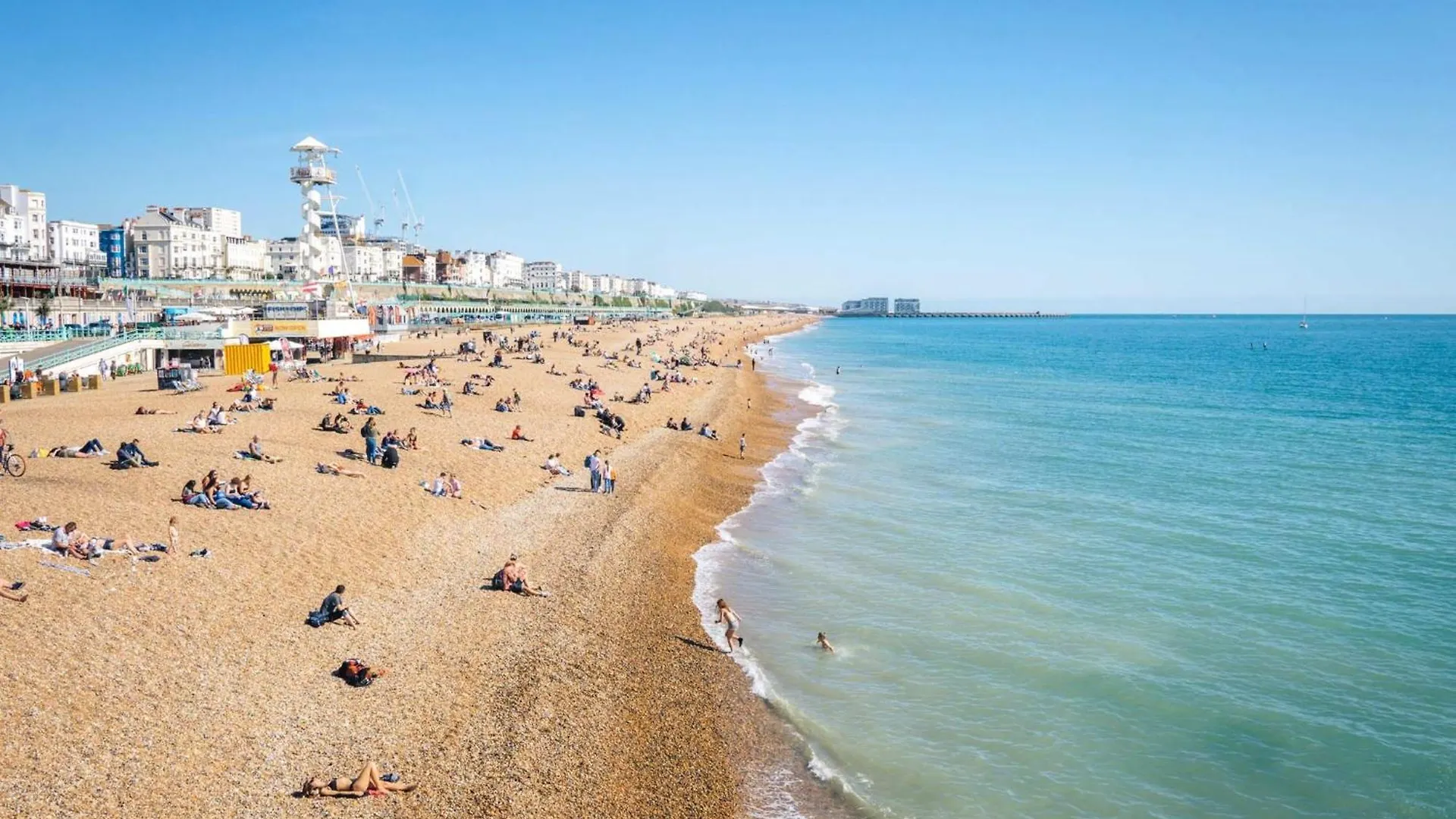 Central 2 Bed 2 Bath Apartment Near Brighton College, Beach, Hospital - Long Stay Offers United Kingdom