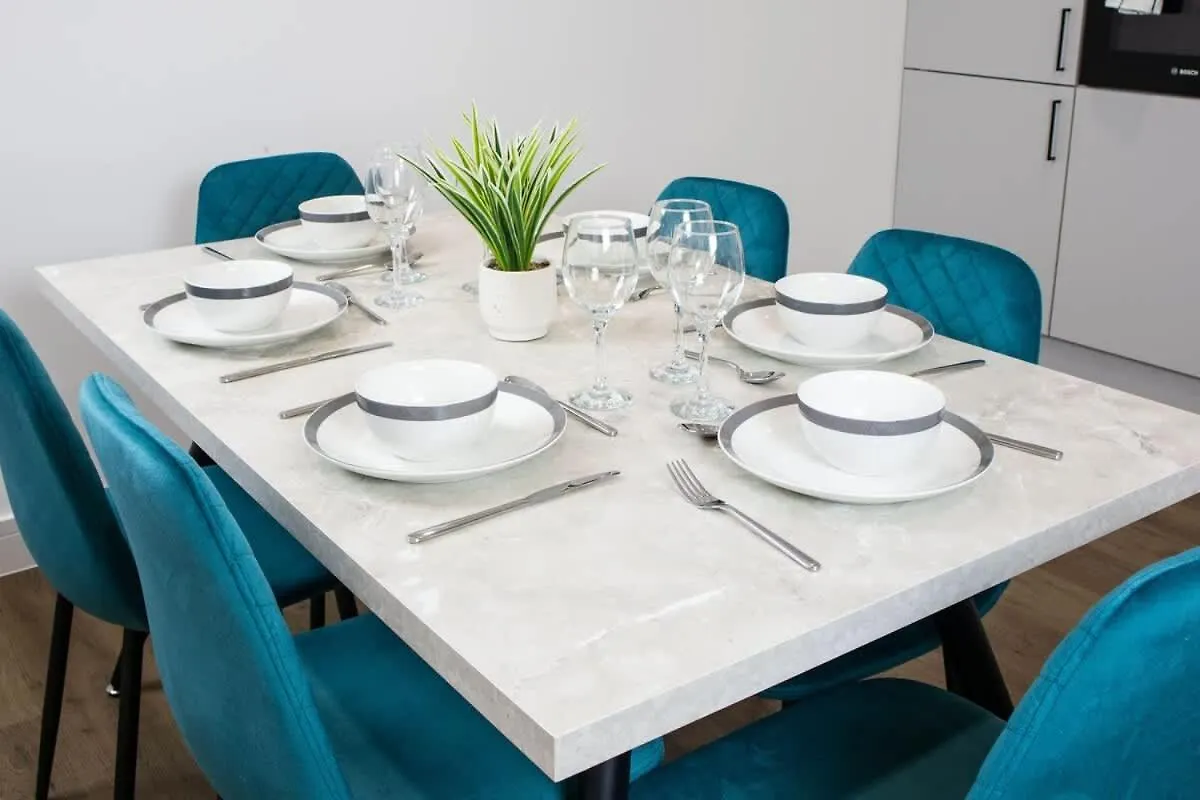 Central 2 Bed 2 Bath Apartment Near Brighton College, Beach, Hospital - Long Stay Offers